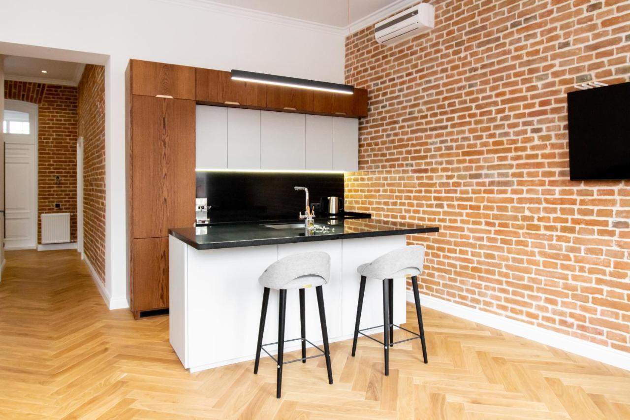 Seveneleven Apartments Černivci Esterno foto